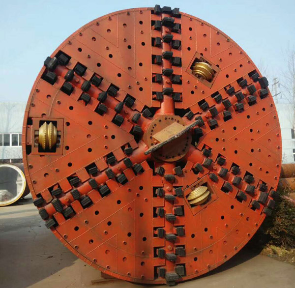 泥水平衡顶管机借一带一路出口埃及