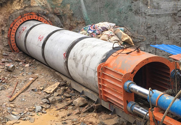 大型顶管机进洞的常见办法？