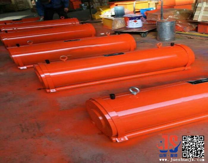 小型液压顶管机生产完成 即将上岗工作了