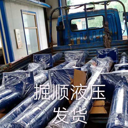 山东小型顶管机运往山西大同 助力脱贫攻坚战