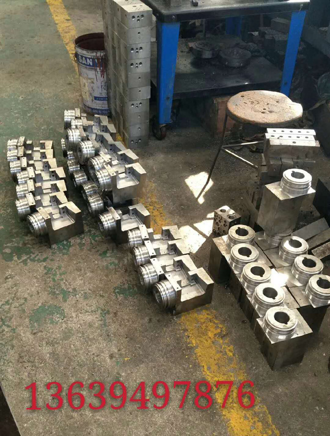 液压油缸生产车间