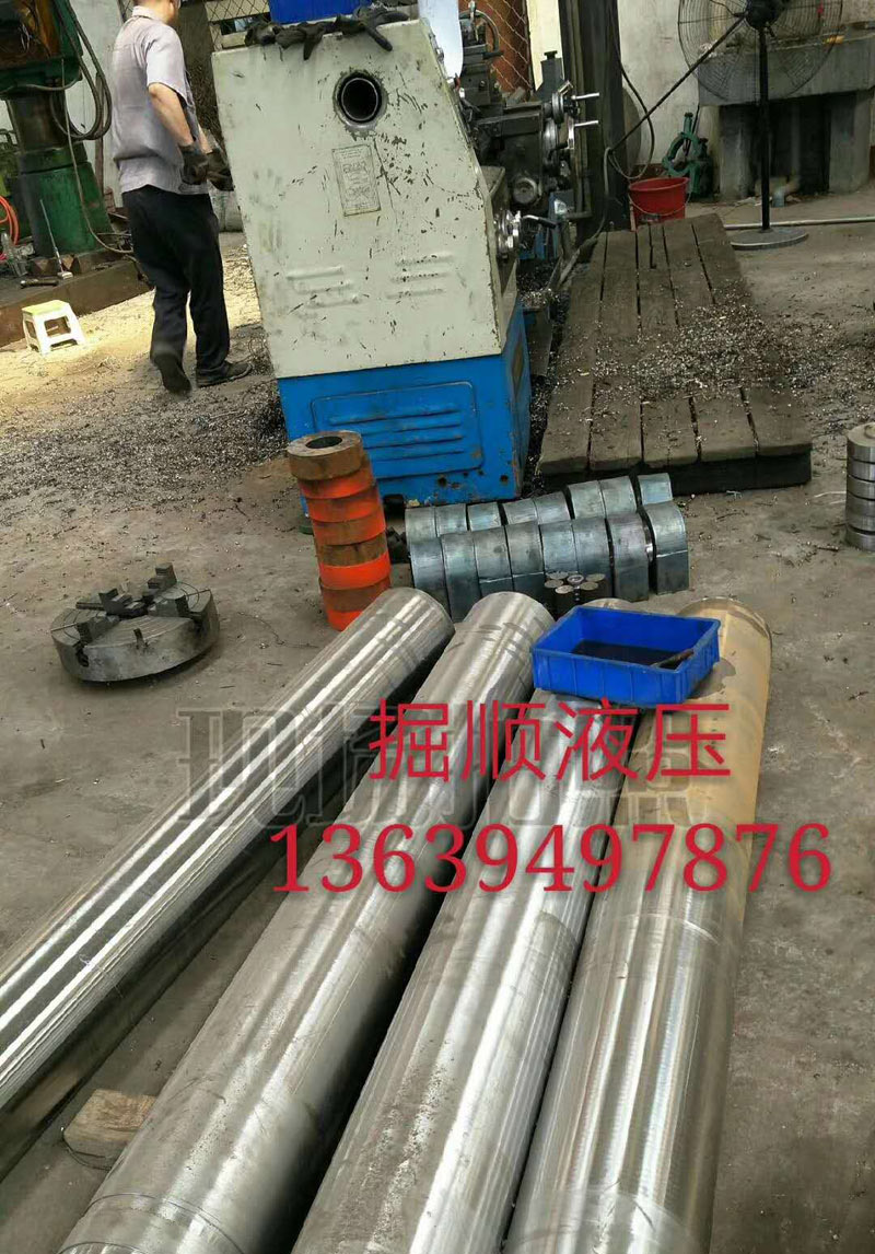 顶管千斤顶生产车间